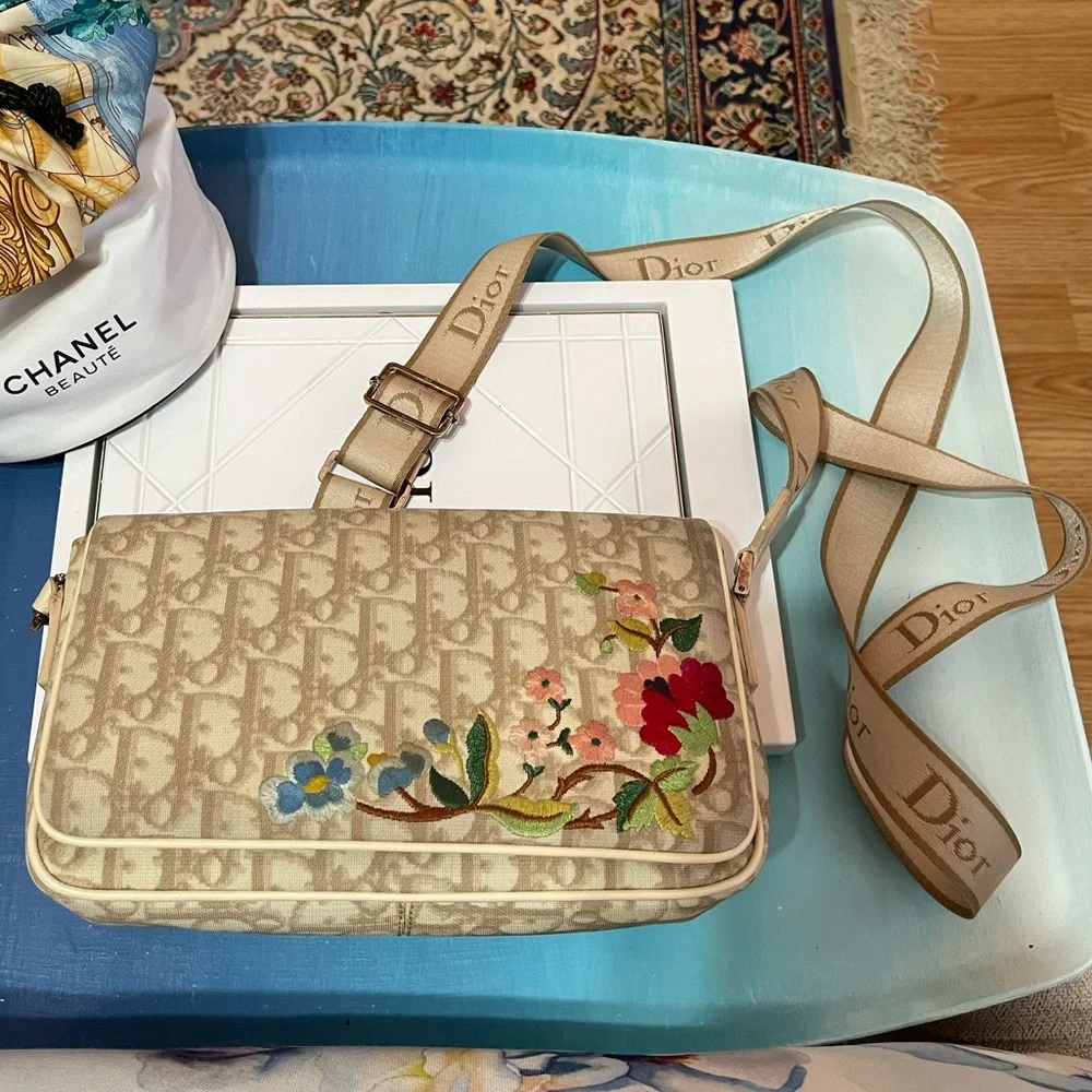 Dior Cream & Tan Oblique Monogram Logo Crossbody Embroidered Messenger Bag - Picture 12 of 12